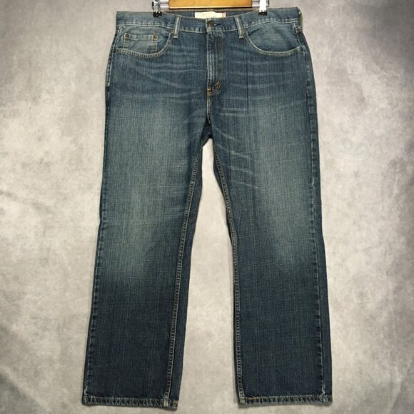 Levis Men 559 Relaxed Straight Fit Blue Jeans size 38x30 Zipper Fly Cotton Denim